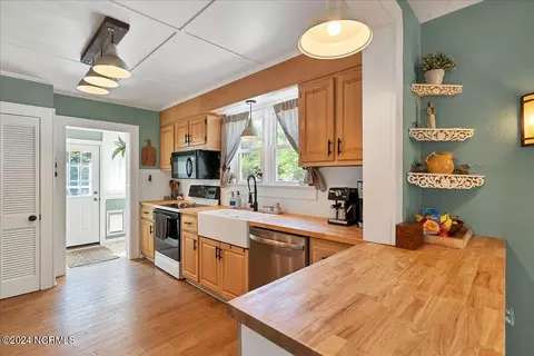 Kitchen - 245 S Currant St, Pinebluff, NC 28373 photo 1 of 4