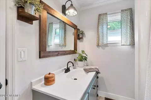 Bath - 245 S Currant St, Pinebluff, NC 28373 photo 1 of 5