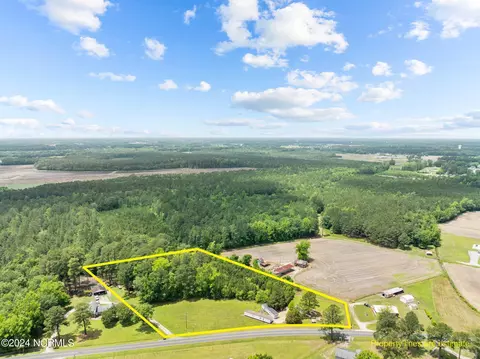 2218 Lester Mills Rd, Greenville, NC 27858
