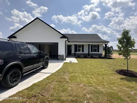 26 Pepperdam St, Smithfield, NC 27577