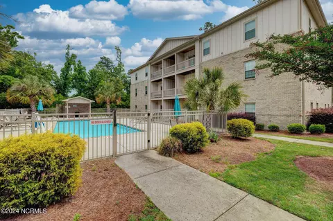 123 Covil Ave #102, Wilmington, NC 28403