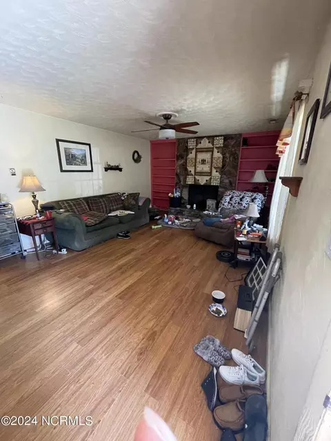 2209 Shady Dr, Elizabeth City, NC 27909