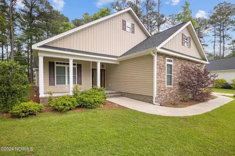 3703 Viridian Trce, New Bern, NC 28562