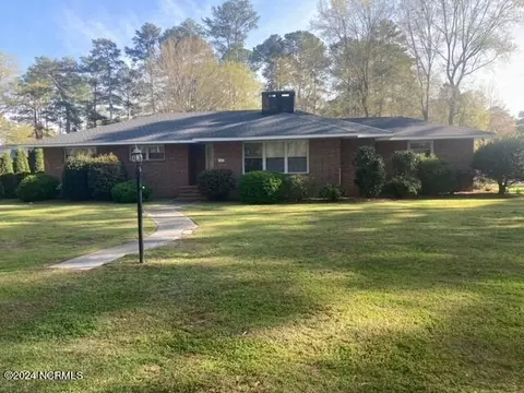 147 Carson St, Bethel, NC 27812