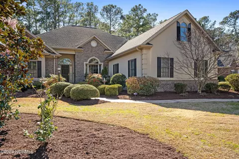 517 Dartmoor Way SW, Ocean Isle Beach, NC 28469
