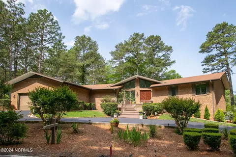 251 Devonshire Ave W, West End, NC 27376