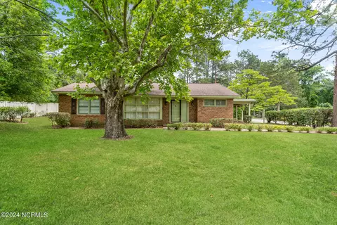 800 Jefferson St, Hamlet, NC 28345