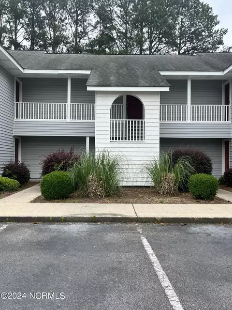 100 W Victoria Ct # D, Greenville, NC 27834