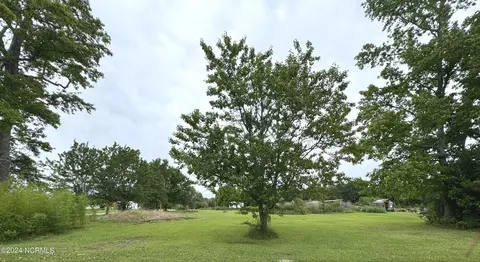 765 Sills Creek Rd, Willard, NC 28478