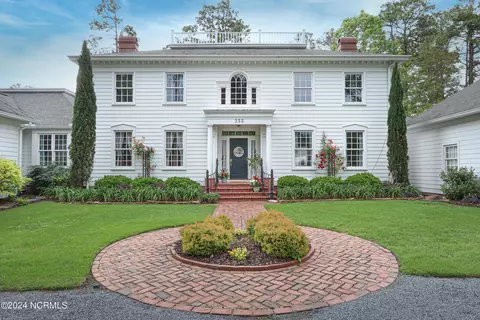 255 Cherokee Rd, Pinehurst, NC 28374 photo 2