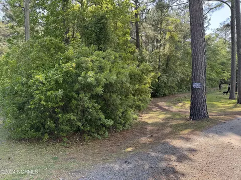 6000 Karen Ln, Wilmington, NC 28405