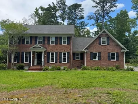 5601 Surrey Downs Ct, Wilmington, NC 28403
