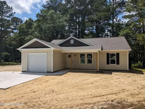 102 Montague Rd, Currie, NC 28435