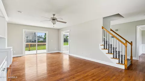 Living - 106 Snowden Ln, Cameron, NC 28326 photo 2 of 4