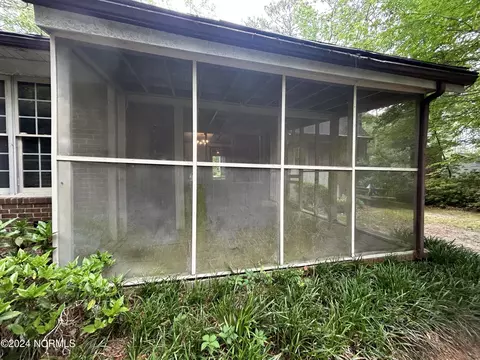 1054 Oakview Dr, Williamston, NC 27892 photo 28