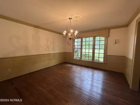1054 Oakview Dr, Williamston, NC 27892 photo 10