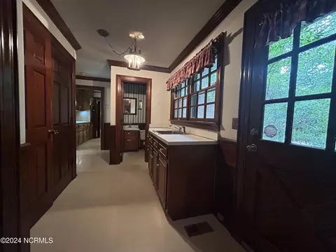 1054 Oakview Dr, Williamston, NC 27892 photo 18