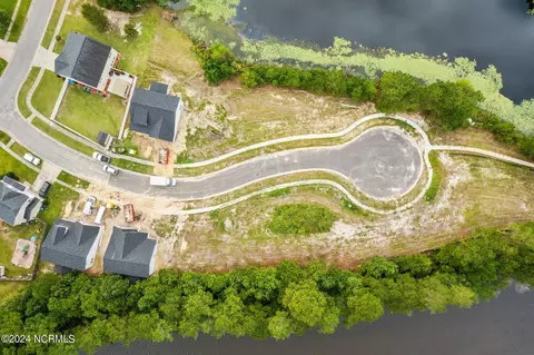 1215 Kerr Lake Dr, Leland, NC 28451