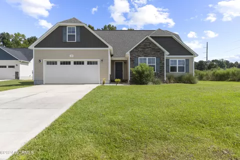 100 Mingo Dr, Richlands, NC 28574 photo 1