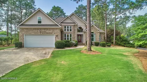 119 Dennis Cir, West End, NC 27376