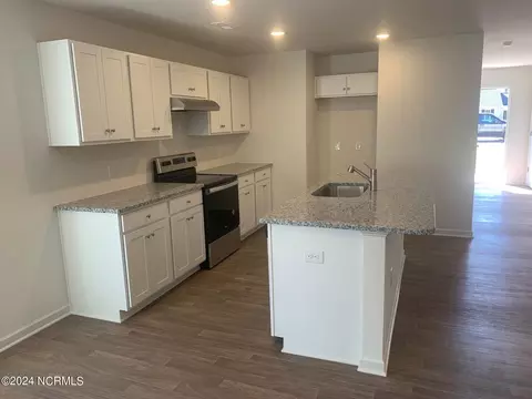 Kitchen - 910 Downing Rd, Boiling Spring Lakes, NC 28461 photo 1 of 1