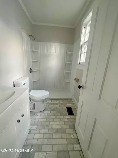 909 Cabarrus St, Edenton, NC 27932 photo 11