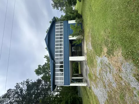 36 Pine Dr, Belhaven, NC 27810