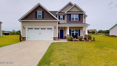 103 Weeping Willow Dr, La Grange, NC 28551