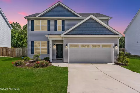 908 W Arboria Dr, Hampstead, NC 28443