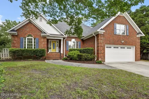 700 Paisley Ct, Wilmington, NC 28409