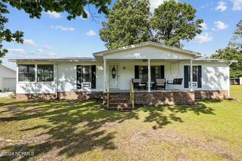 6655 River Rd, Vanceboro, NC 28586