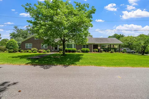 723 Gaston Dr, Hertford, NC 27944