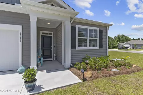 1513 E Black Squirrel Ln, Bolivia, NC 28422