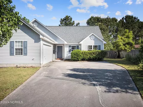 113 Chestnut Ct, Jacksonville, NC 28546