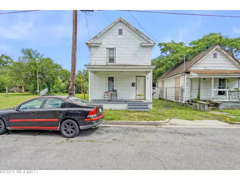 510 Thompson St, Kinston, NC 28501