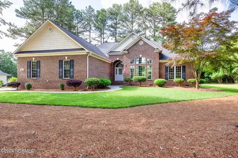 4 Wedgewood Dr, Foxfire Village, NC 27281