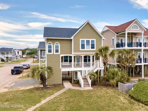 230 W Beach Dr, Oak Island, NC 28465