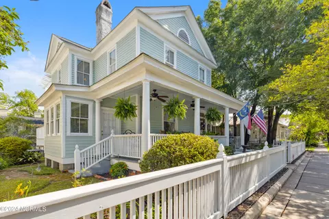 1809 Perry Ave, Wilmington, NC 28403