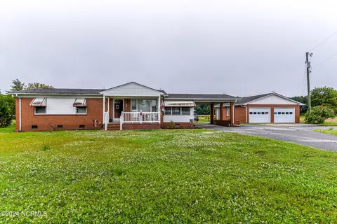 320 White Oak Rd, Eure, NC 27935