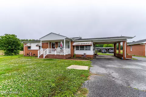 Exterior - 320 White Oak Rd, Eure, NC 27935 photo 1 of 7