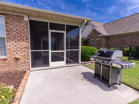 360 Highlands Dr, Hampstead, NC 28443 photo 7