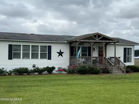 5657 Davistown Mercer Rd, Pinetops, NC 27864