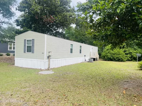 836 Dogwood Dr, Sunset Beach, NC 28468