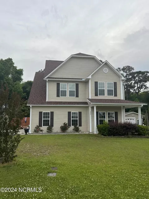111 Lewis Humphrey Ln, Hubert, NC 28539