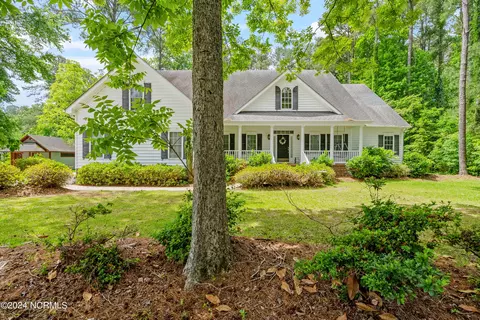 103 Hunters Trl W, Elizabeth City, NC 27909