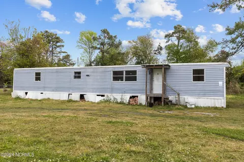 168 E Southwinds Dr, Newport, NC 28570