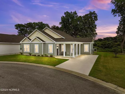 106 Binnacle Ln, Grandy, NC 27939