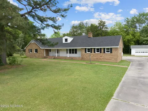 209 E Jackson St, Rich Square, NC 27869