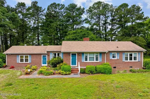 416 Stagecoach Rd, Warrenton, NC 27589