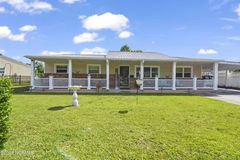 403 Dale Dr, Jacksonville, NC 28540
